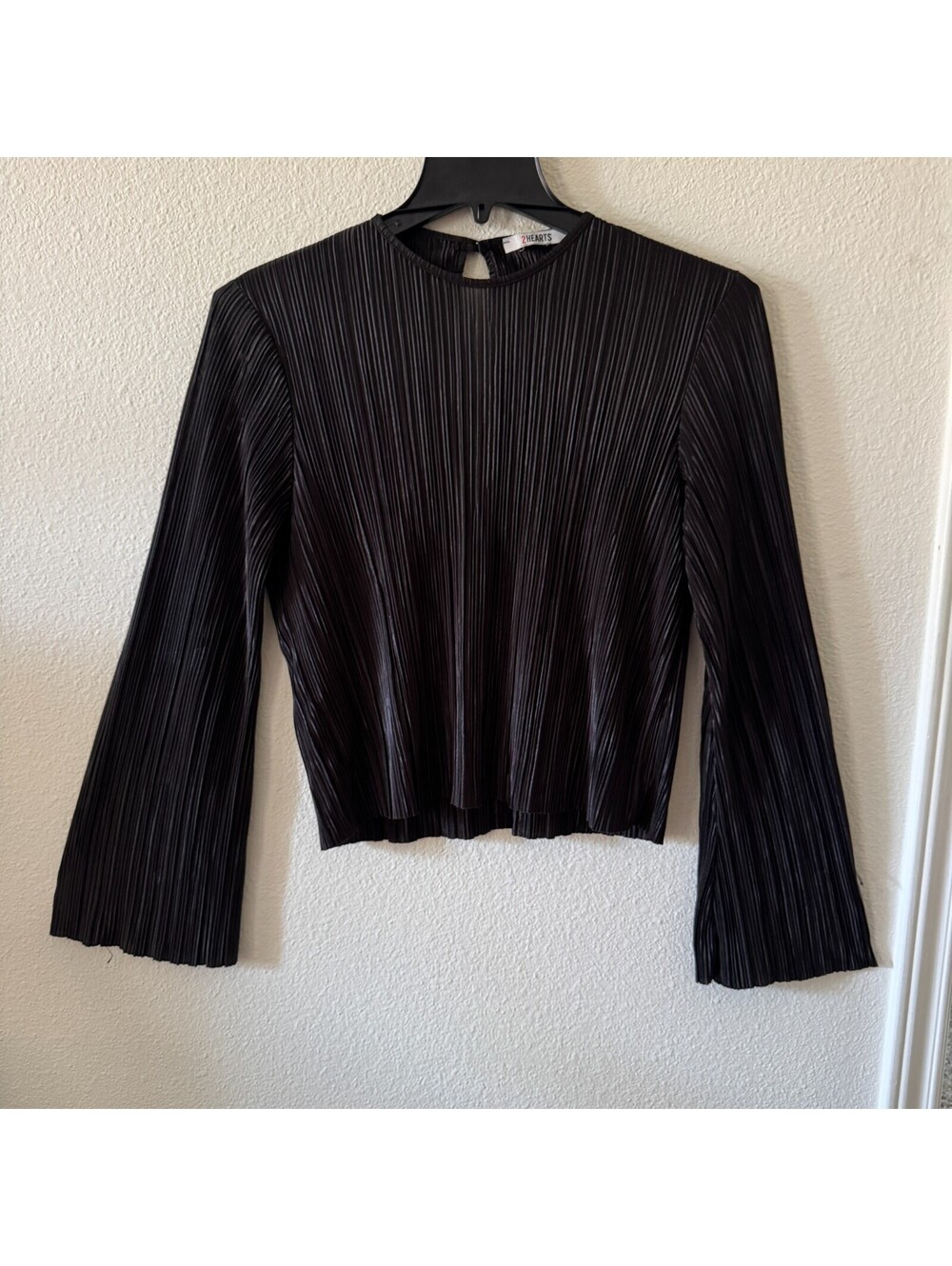 2 Hearts Black Plisse Long Sleeve Blouse Sz L Flare Sleeve Y2K Witchy Whimsigoth